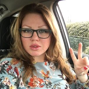 Meet your Posher, Natasha